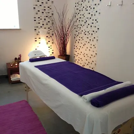 Apartments & Rooms Club Vala Guest house Selce