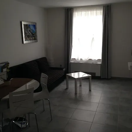 Guest house Apartments & Rooms Club Vala 4*