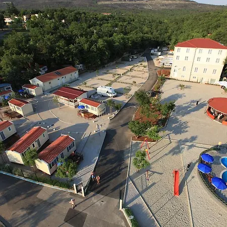 Apartments & Rooms Club Vala Guest house 4*