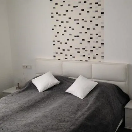 Apartments & Rooms Club Vala Selce